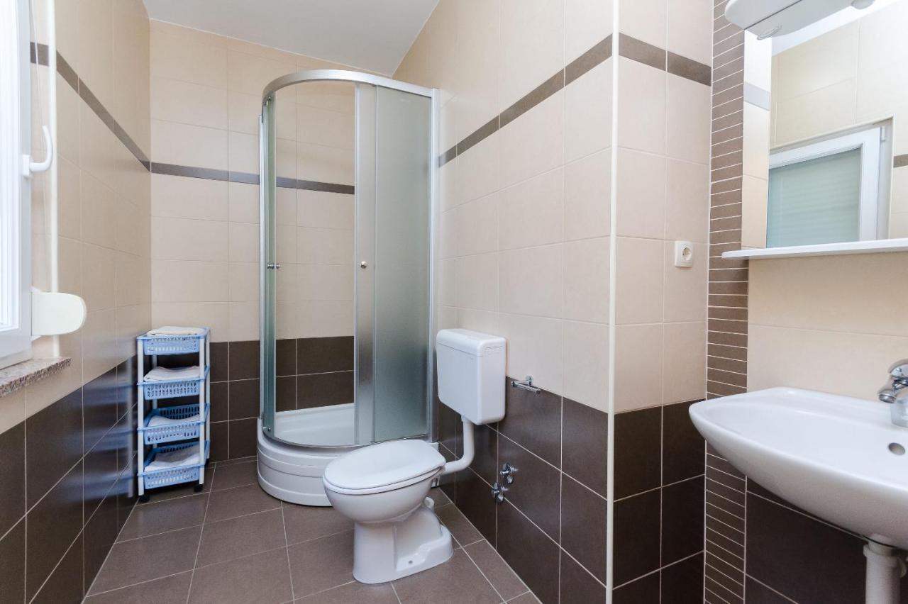 Apartments Ruza A Lopar Exterior photo