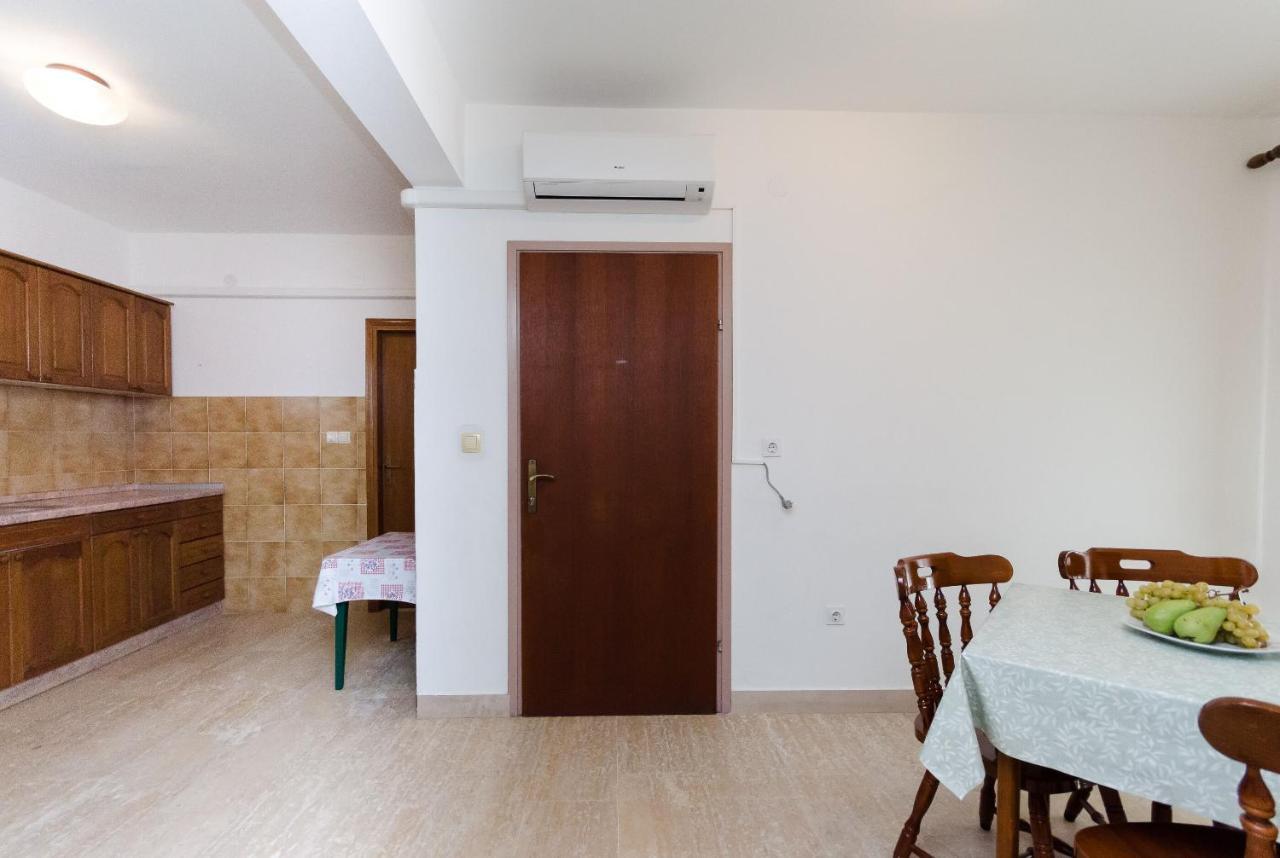 Apartments Ruza A Lopar Exterior photo