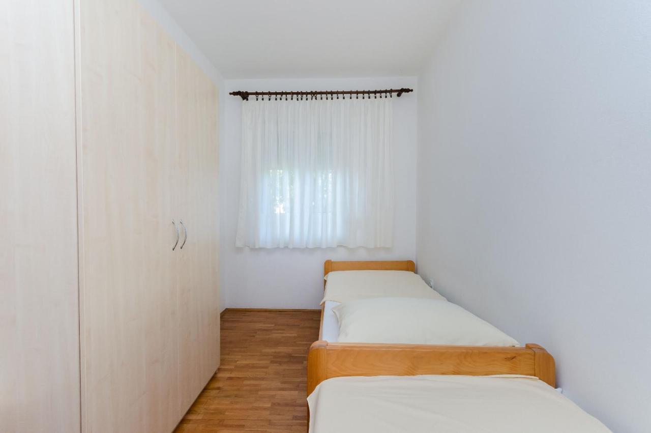 Apartments Ruza A Lopar Exterior photo